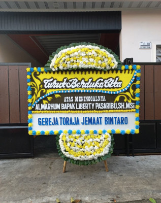 Papan Bunga Duka di Getas